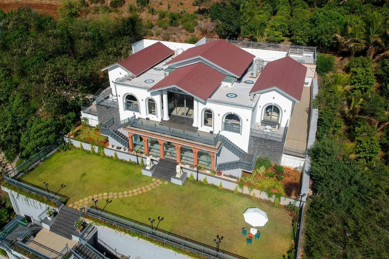 Bellevue Palace By Stayvista - Lavish Abode With A Pool, Landscaped Lawn, Gazebo & Adventure Activities Nashik Εξωτερικό φωτογραφία
