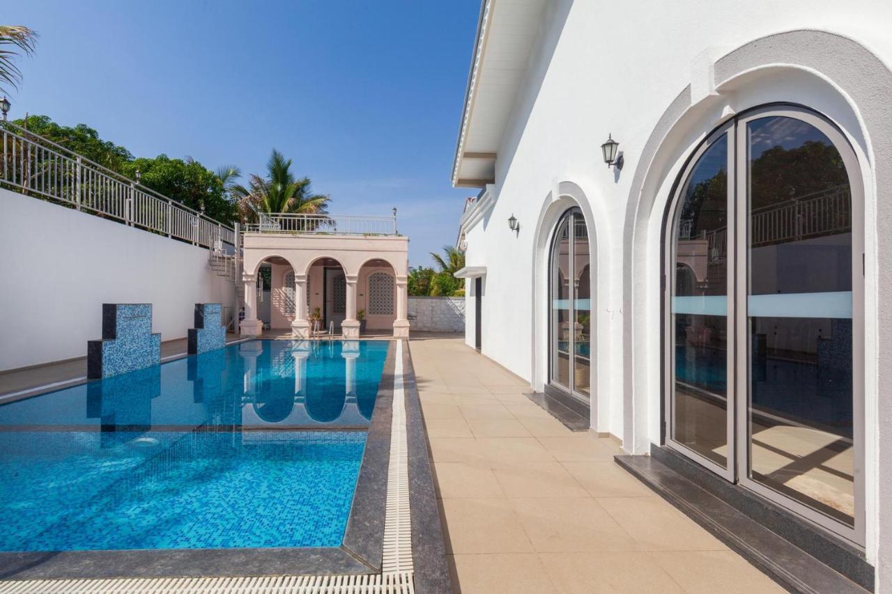 Bellevue Palace By Stayvista - Lavish Abode With A Pool, Landscaped Lawn, Gazebo & Adventure Activities Nashik Εξωτερικό φωτογραφία