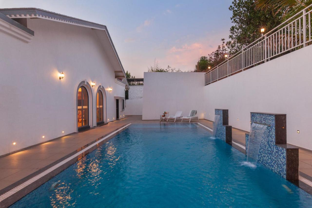 Bellevue Palace By Stayvista - Lavish Abode With A Pool, Landscaped Lawn, Gazebo & Adventure Activities Nashik Εξωτερικό φωτογραφία