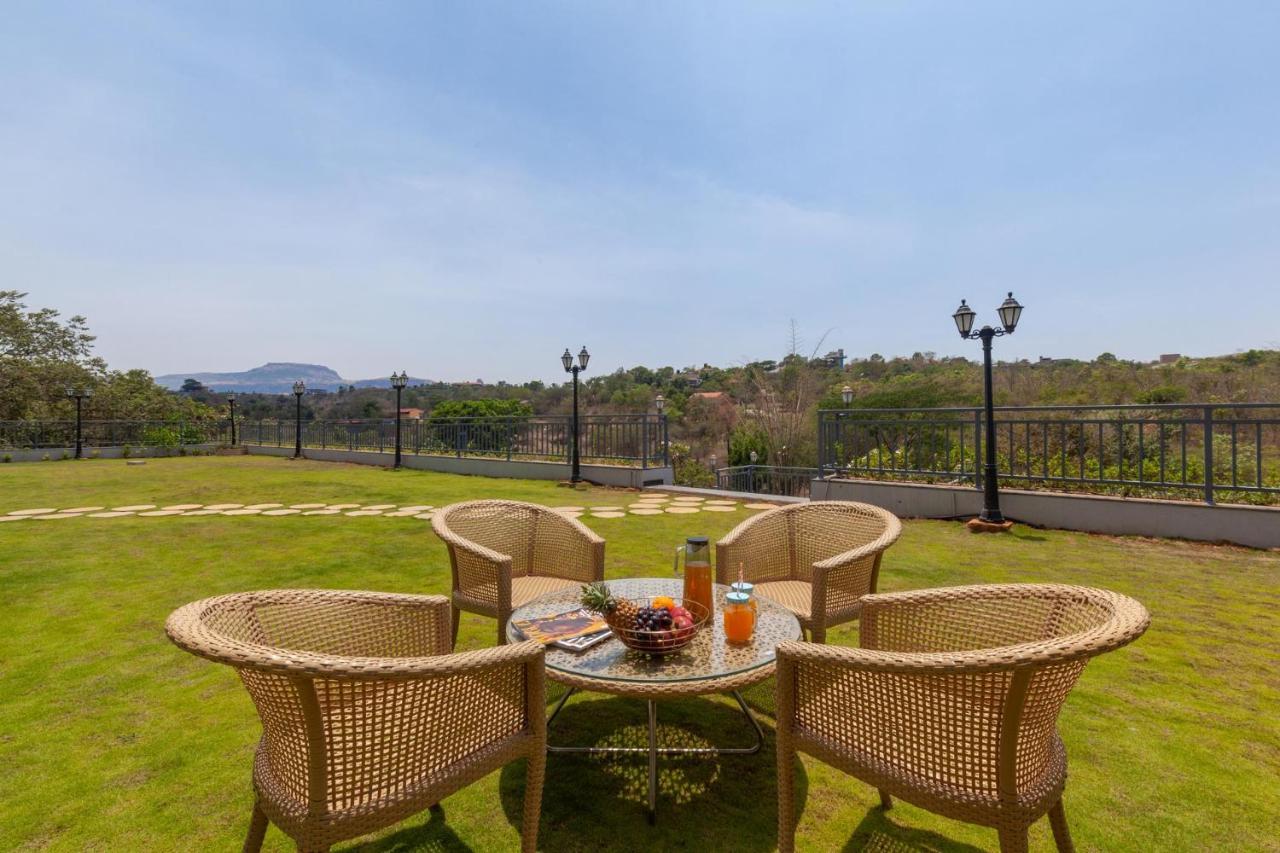 Bellevue Palace By Stayvista - Lavish Abode With A Pool, Landscaped Lawn, Gazebo & Adventure Activities Nashik Εξωτερικό φωτογραφία