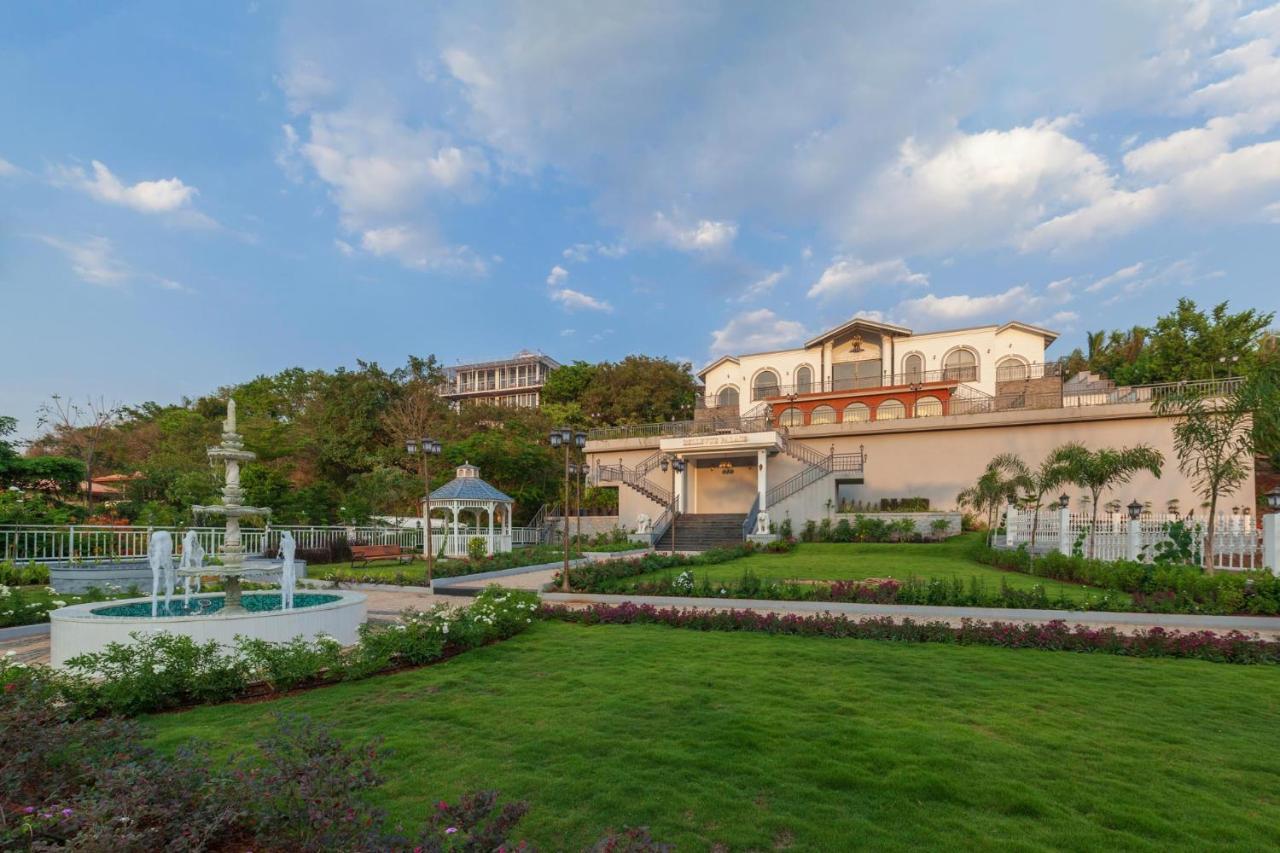 Bellevue Palace By Stayvista - Lavish Abode With A Pool, Landscaped Lawn, Gazebo & Adventure Activities Nashik Εξωτερικό φωτογραφία