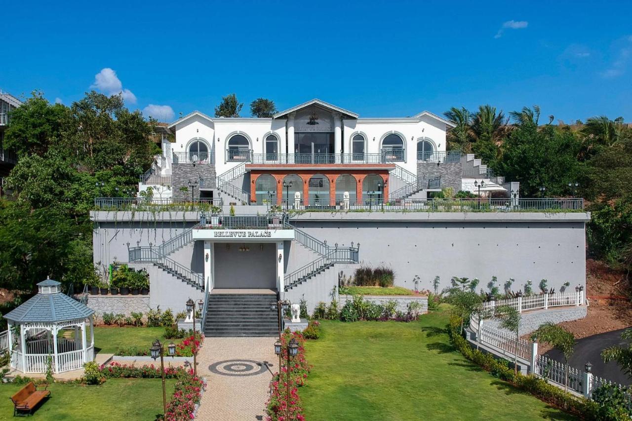 Bellevue Palace By Stayvista - Lavish Abode With A Pool, Landscaped Lawn, Gazebo & Adventure Activities Nashik Εξωτερικό φωτογραφία
